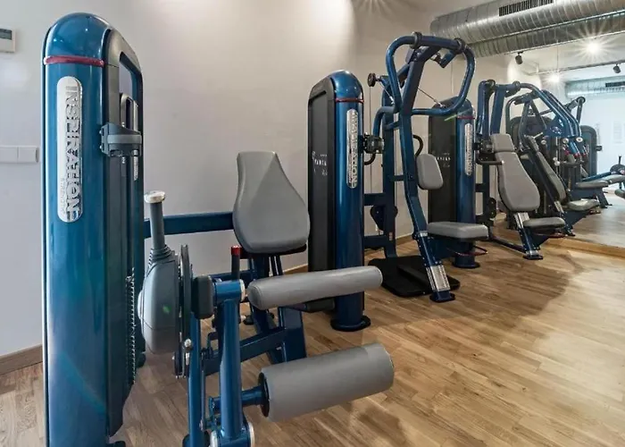 Апартаменты Luxurious South-facing 2 Bdr Penthouse At Vanian Gardens With Seaview - Gaya Alegria I *