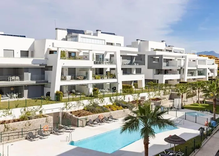 Luxurious South-facing 2 Bdr Penthouse Vanian Gardens With Seaview - Gaya Alegia I