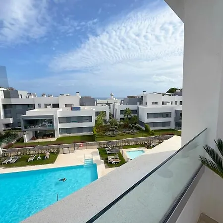Luxurious South-facing 2 Bdr Penthouse Vanian Gardens With Seaview - Gaya Alegia I *