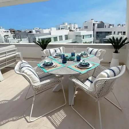 Luxurious South-facing 2 Bdr Penthouse Vanian Gardens With Seaview - Gaya Alegia I * Estepona