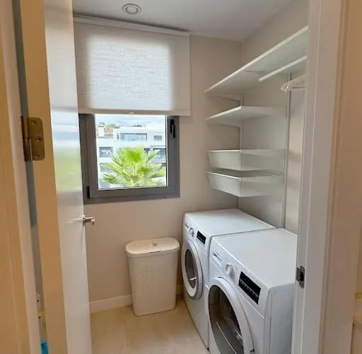 Luxurious South-facing 2 Bdr Penthouse At Vanian Gardens With Seaview - Gaya Alegria I Appartamento Estepona