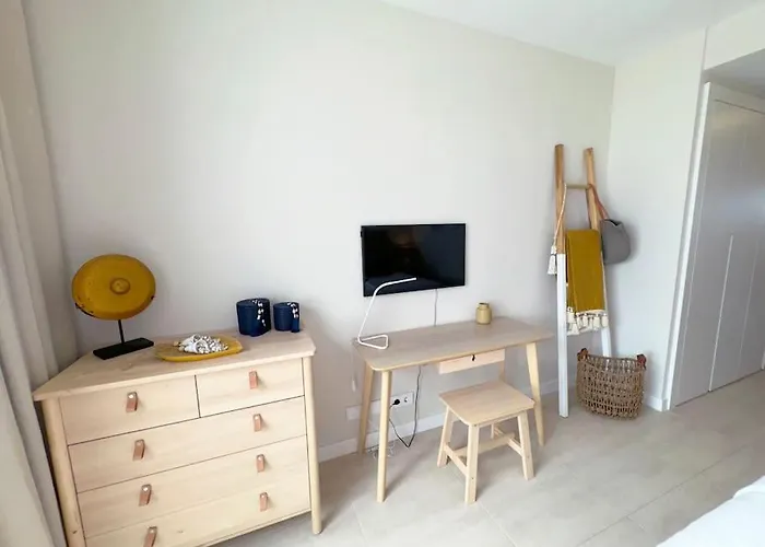 Appartamento Luxurious South-facing 2 Bdr Penthouse At Vanian Gardens With Seaview - Gaya Alegria I *