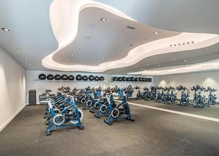 Luxurious South-facing 2 Bdr Penthouse At Vanian Gardens With Seaview - Gaya Alegria I