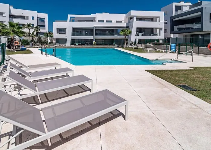 Appartamento Luxurious South-facing 2 Bdr Penthouse At Vanian Gardens With Seaview - Gaya Alegria I