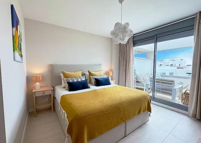 Luxurious South-facing 2 Bdr Penthouse At Vanian Gardens With Seaview - Gaya Alegria I * Estepona